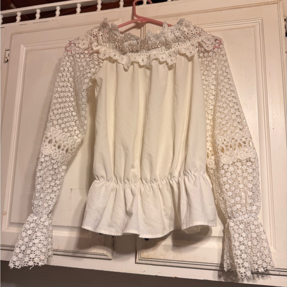 White Lace Long Sleeve Blouse